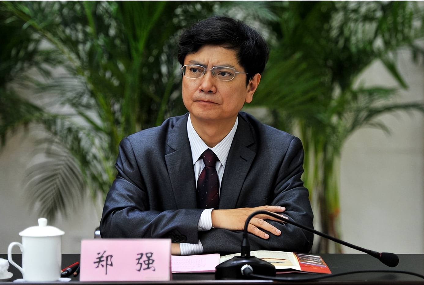 郑强教授：难道只有去西部落后地方工作，才是对社会有贡献吗？