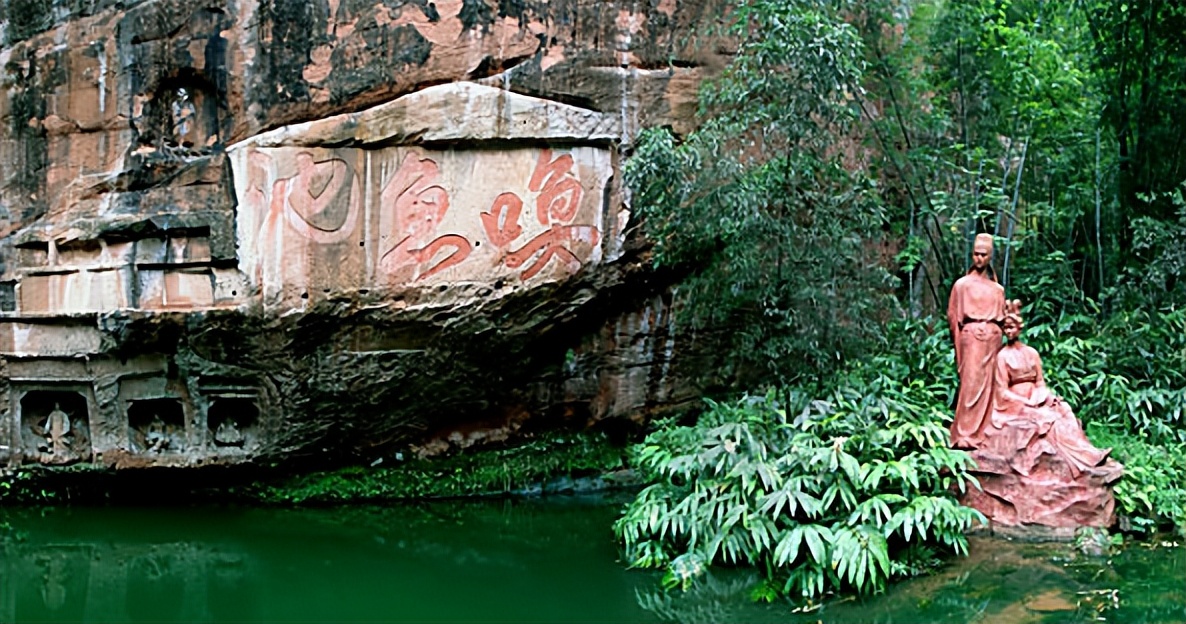 闈掔鏃呮父,鐪夊北闈掔