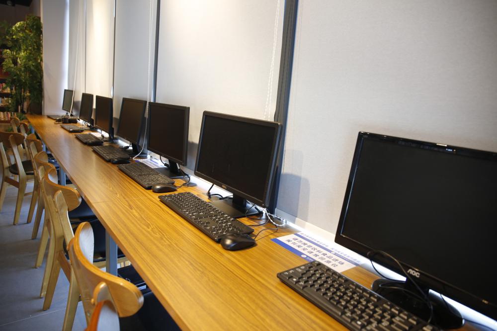 金湾最大图书馆,金湾区最大的图书馆