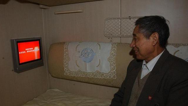 火车高级软卧带独立卫生间吗,绿皮火车带洗漱间软卧