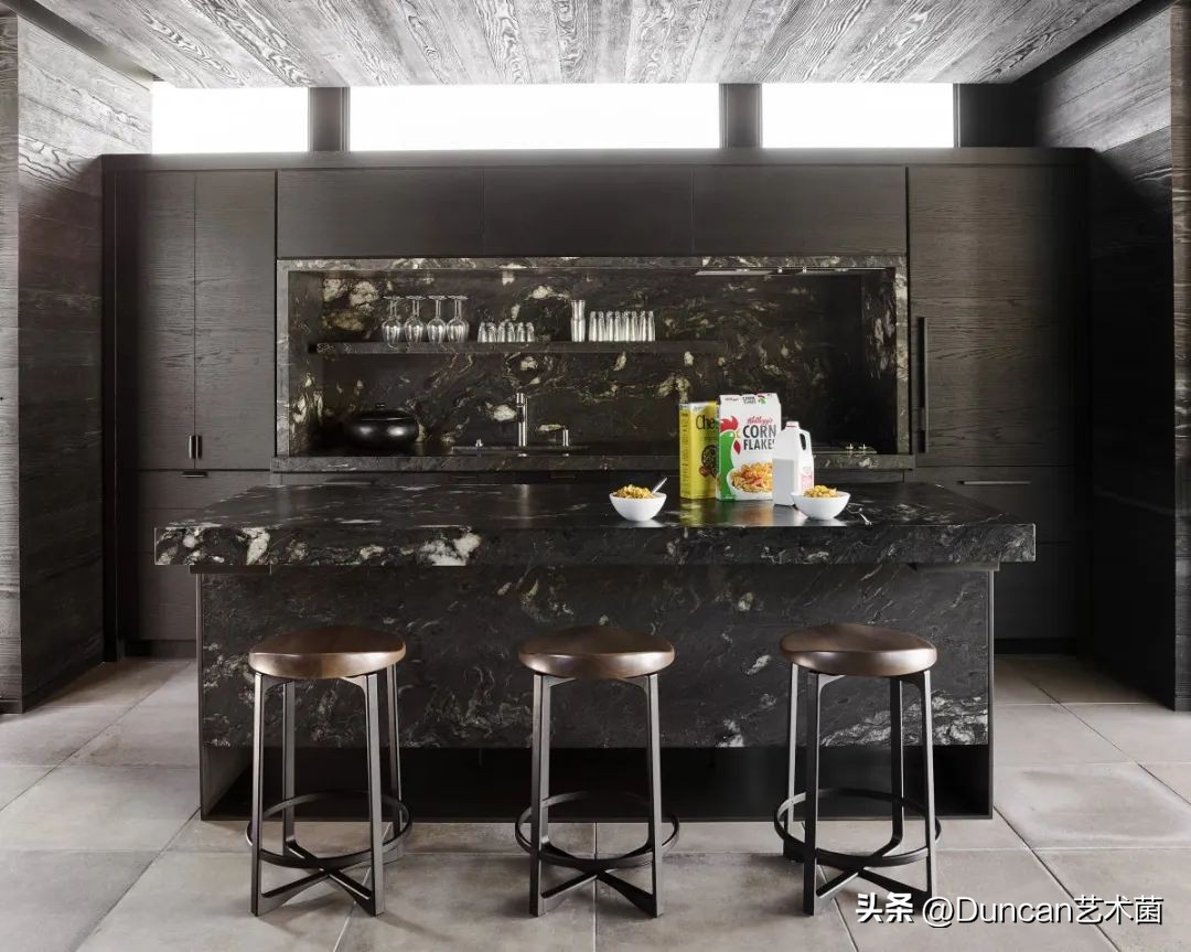 西雅图LucasInterior古朴隐逸的度假住宅