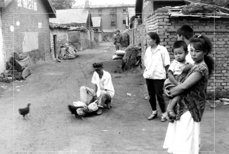 日军兽行：当着男人的面玷污了女儿，临走还残忍割下妻子乳房