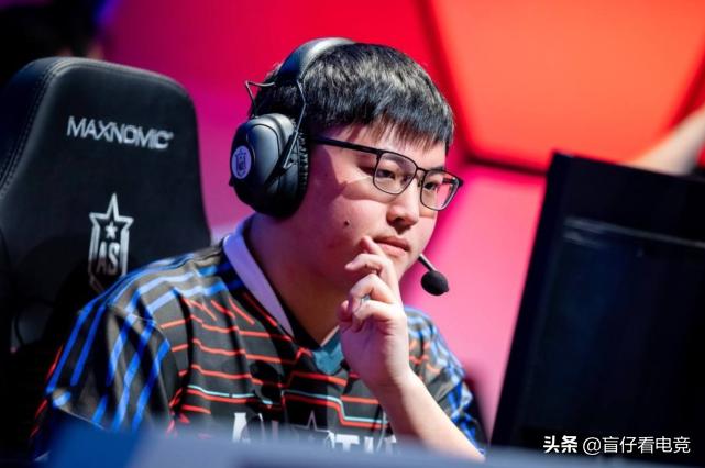 名梗制造者也参团了？无状态也观看了《孤泳者》，却只留下一句话