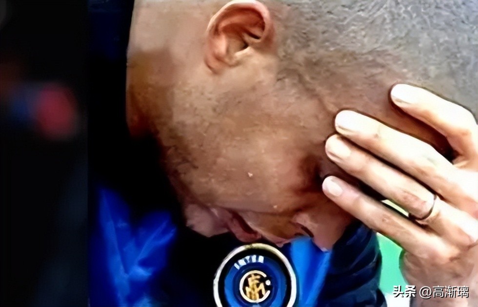 足坛历史第一人罗纳尔多,为什么罗纳尔多是大家的足球初恋