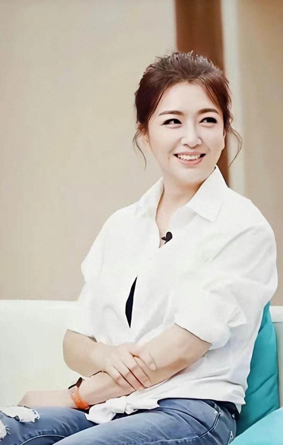 40-50岁的女性千万不要过度焦虑,40岁的女人不要有容貌焦虑