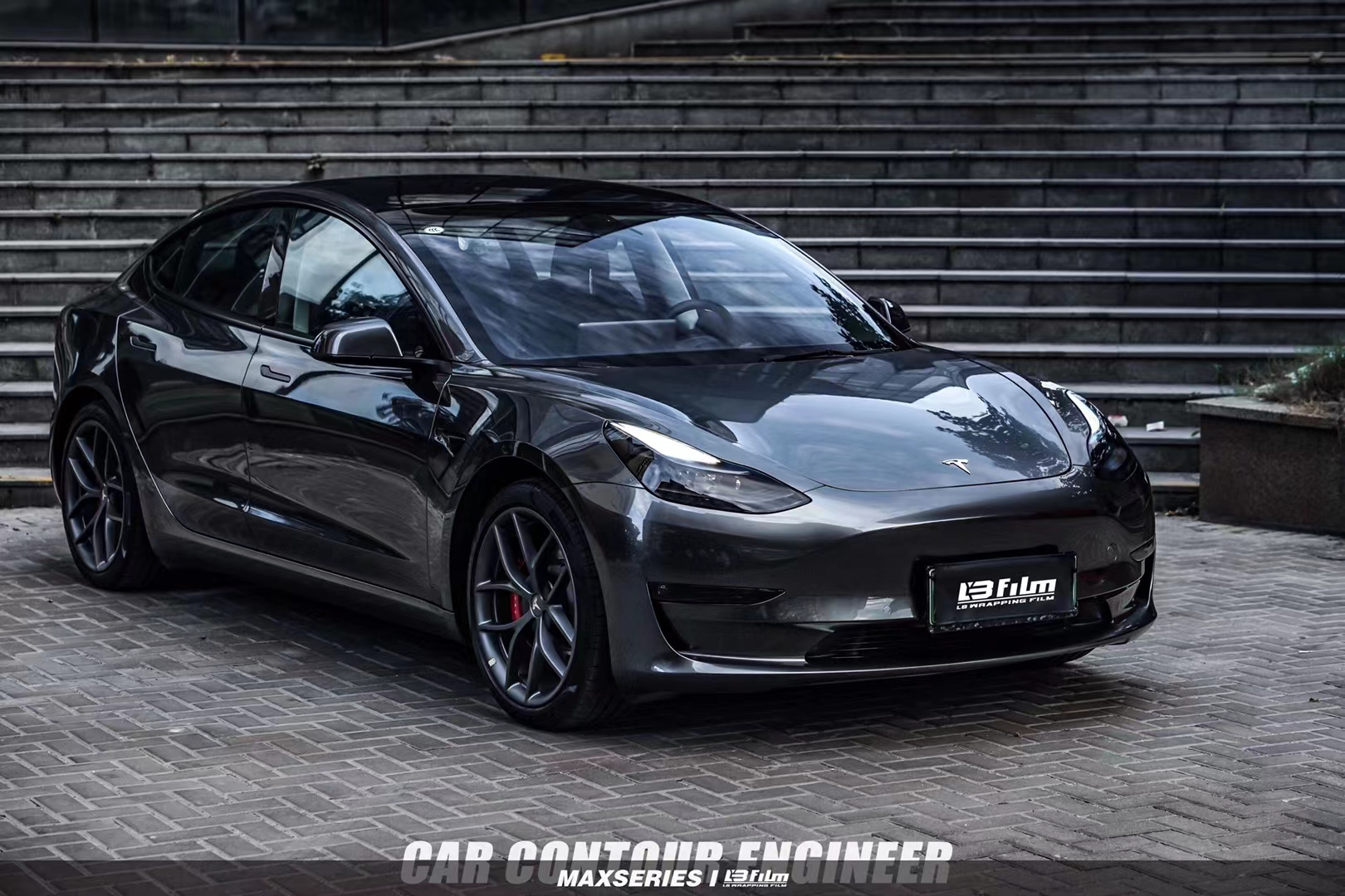 特斯拉改色膜modely液态龙血红,特斯拉改色膜modely梦幻紫金灰