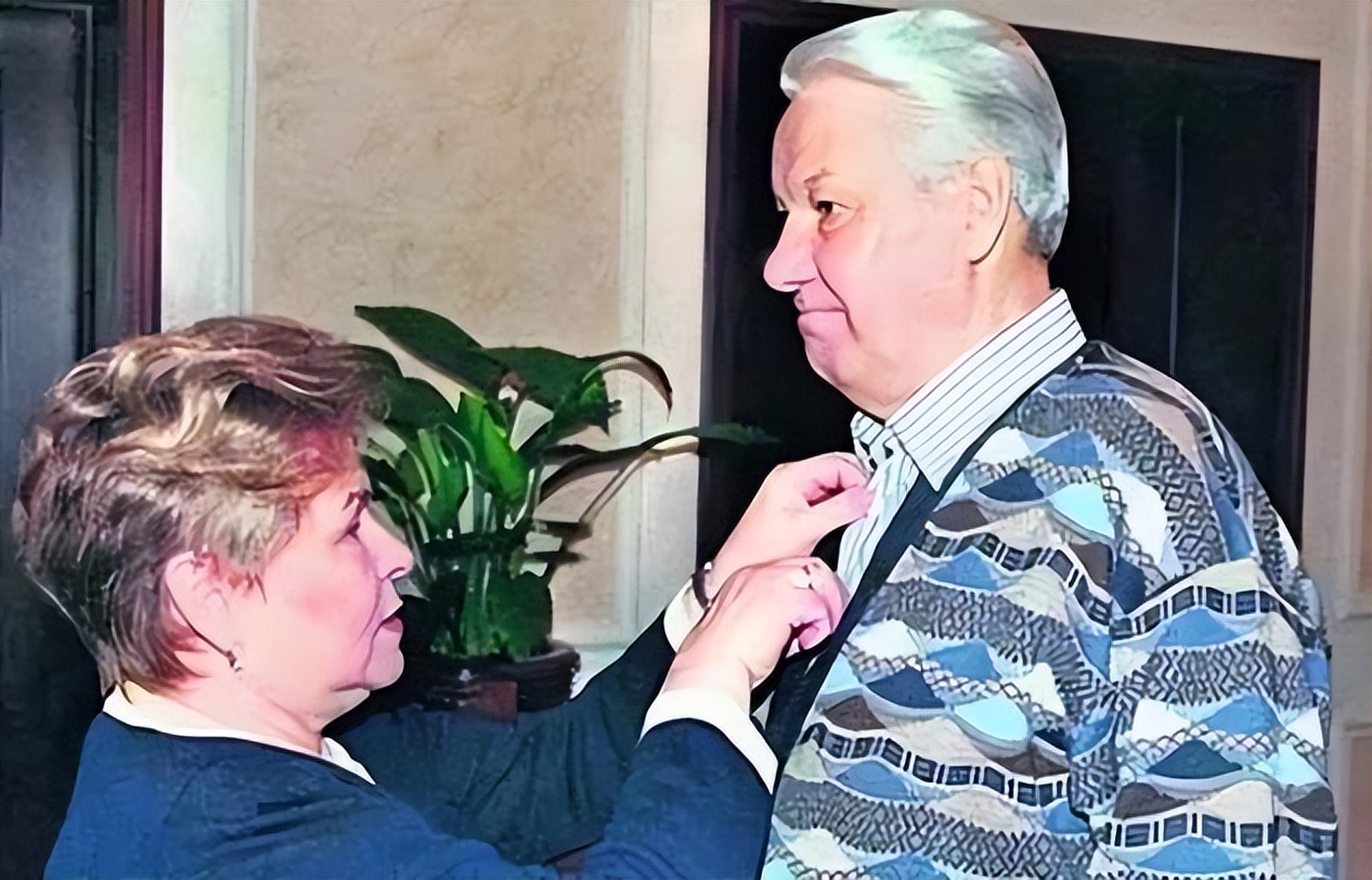 普京收入曝光,普京一年收入