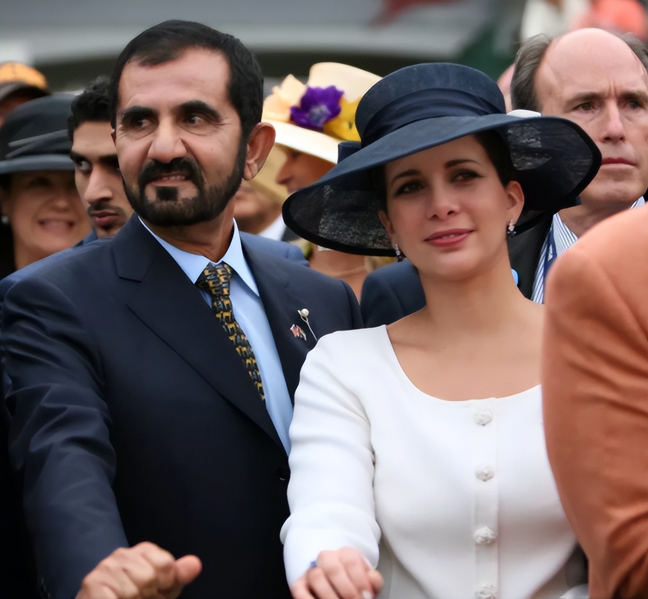 迪拜王后出逃记：携2.6亿和俩儿女逃命，迪拜国王败诉，再赔40亿