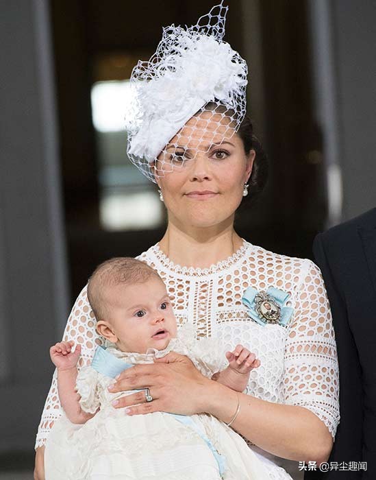 皇家女将生孩子,梅根和凯特生子对比