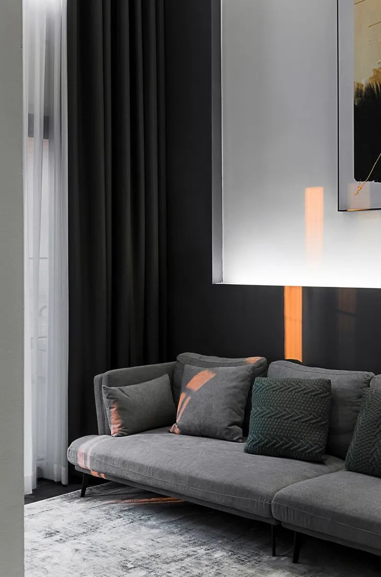 黑白灰现代极简约风格小户型,黑白灰系现代简约复式