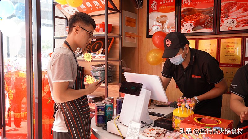 武汉有名的火锅食材超市加盟品牌,加盟南锅川香火锅食材超市怎么样