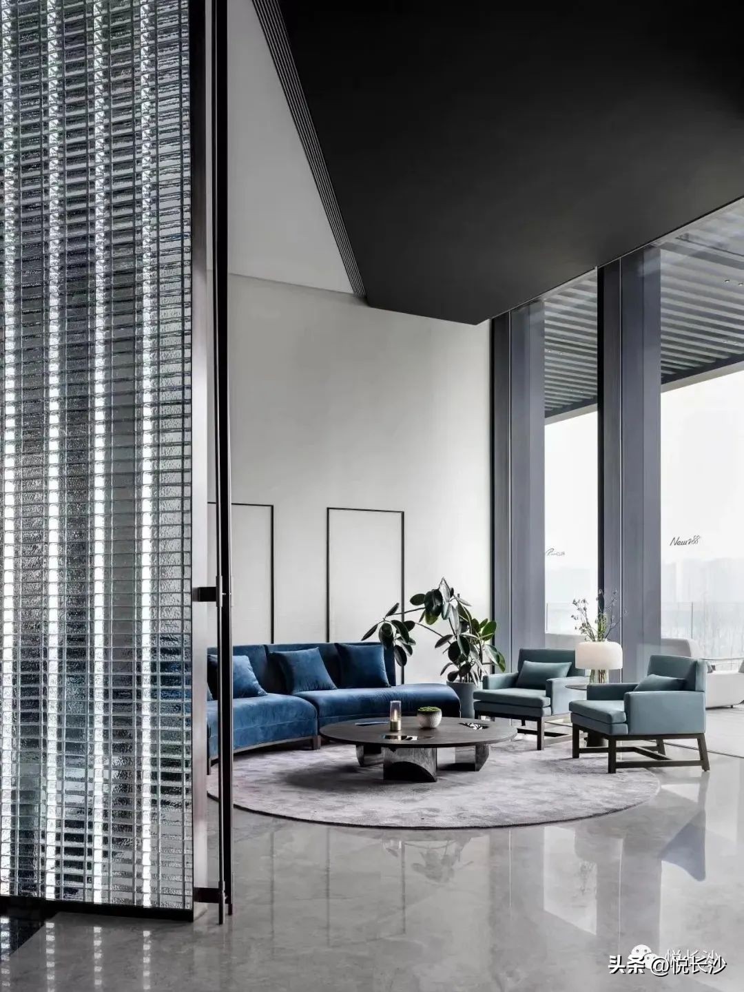 过千万的艺术酒店大平层卖成爆款，凭什么在这个宝藏豪宅里！