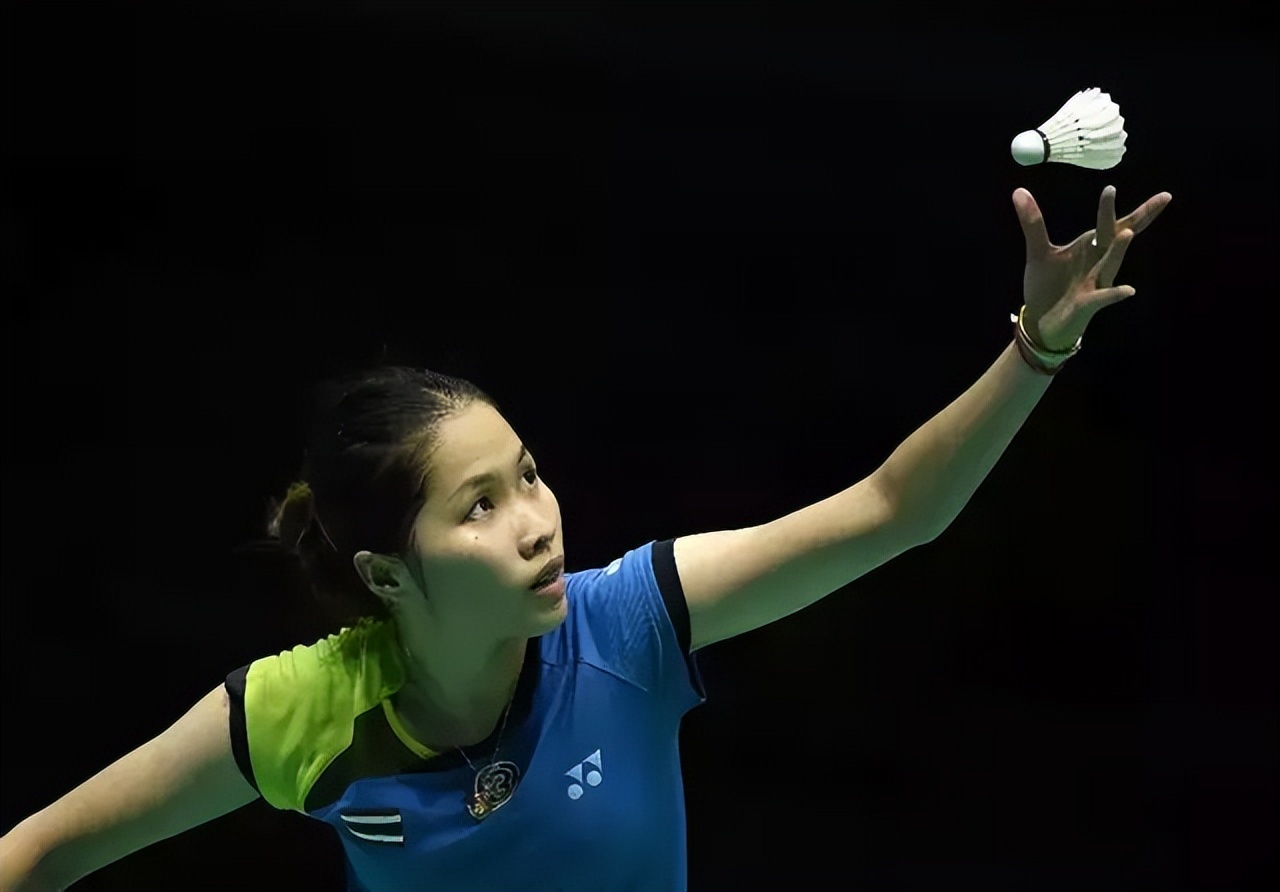 乒乓球发球及正反手发球,发球的入门技术