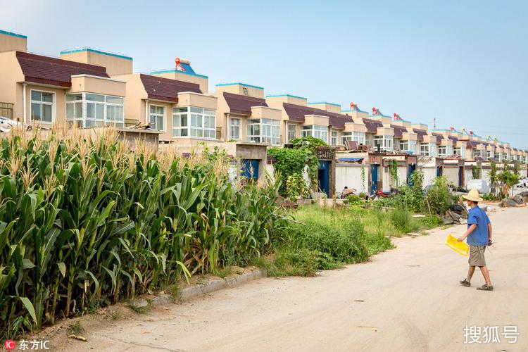 农村土房拆除重建的有关政策,建设新农村一定要拆旧房子吗