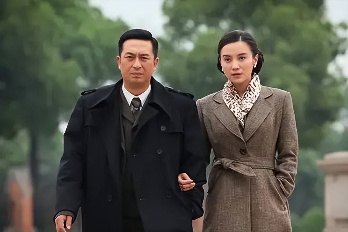 伪装者一生必看的三部谍战片,谍战剧潜伏和伪装者哪个好看