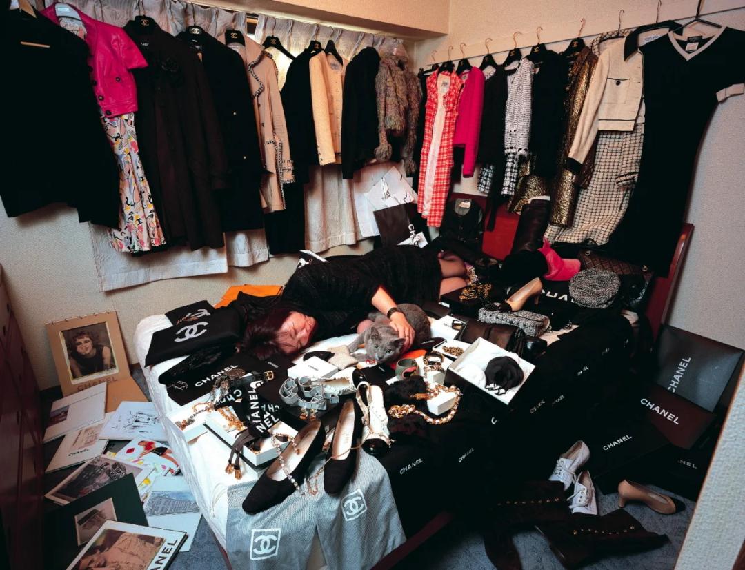 中产不买奢侈品的原因,中产没钱还买奢侈品