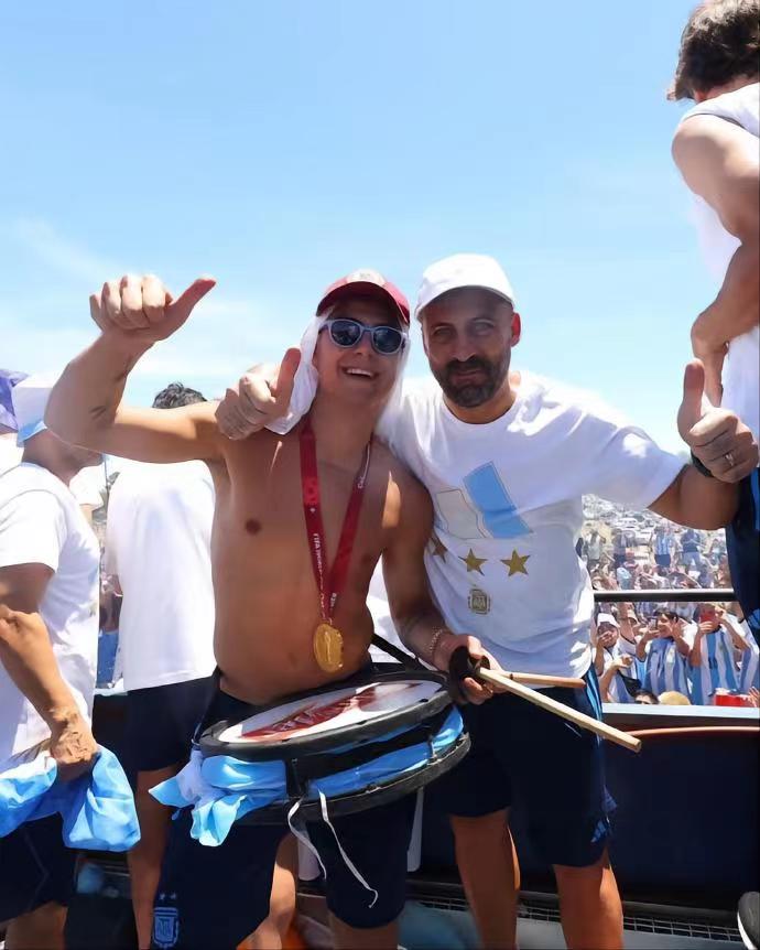 阿根廷门将神扑救梅西反应,阿根廷门将励志