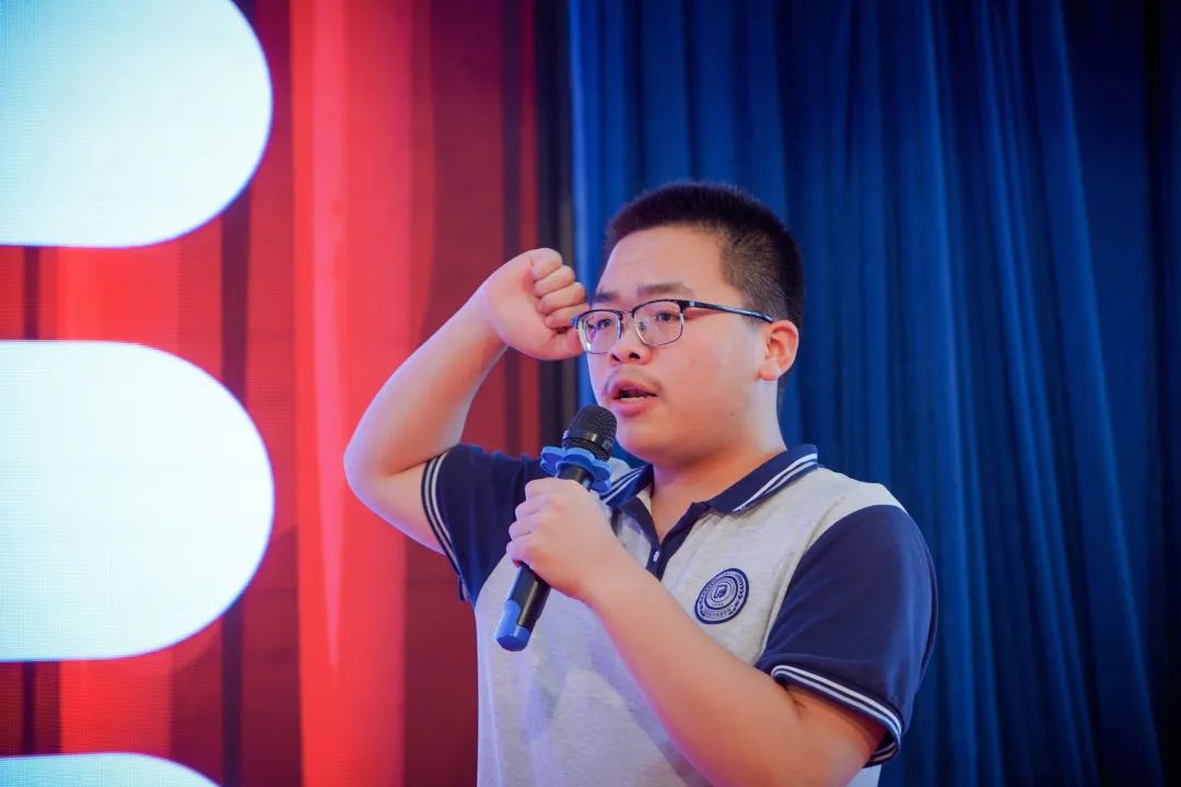 爱国爱校小学英语演讲,爱国爱校演讲小学