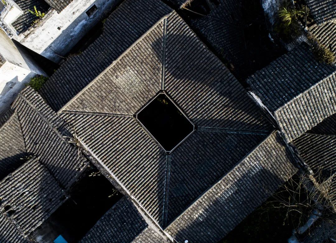 鍘嗗彶涓婇粍閲戠殑鍓嶄笘浠婄敓,榛勯噾姘撮亾鍘嗗彶浜ゆ槗鏁版嵁