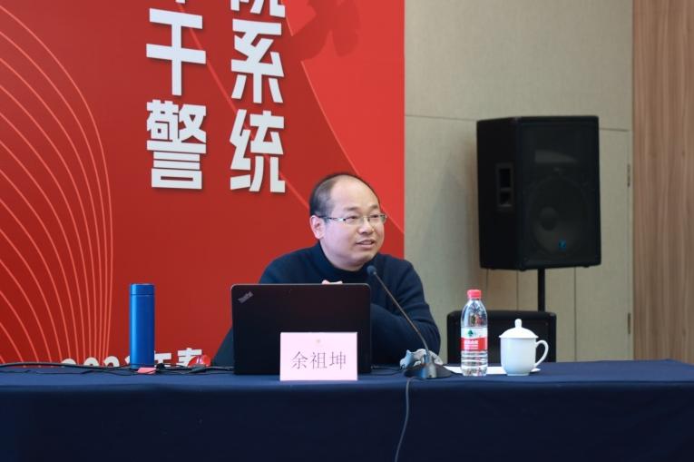 我们在青训营⑤|春风相携逐梦人,共话法治星辰梦