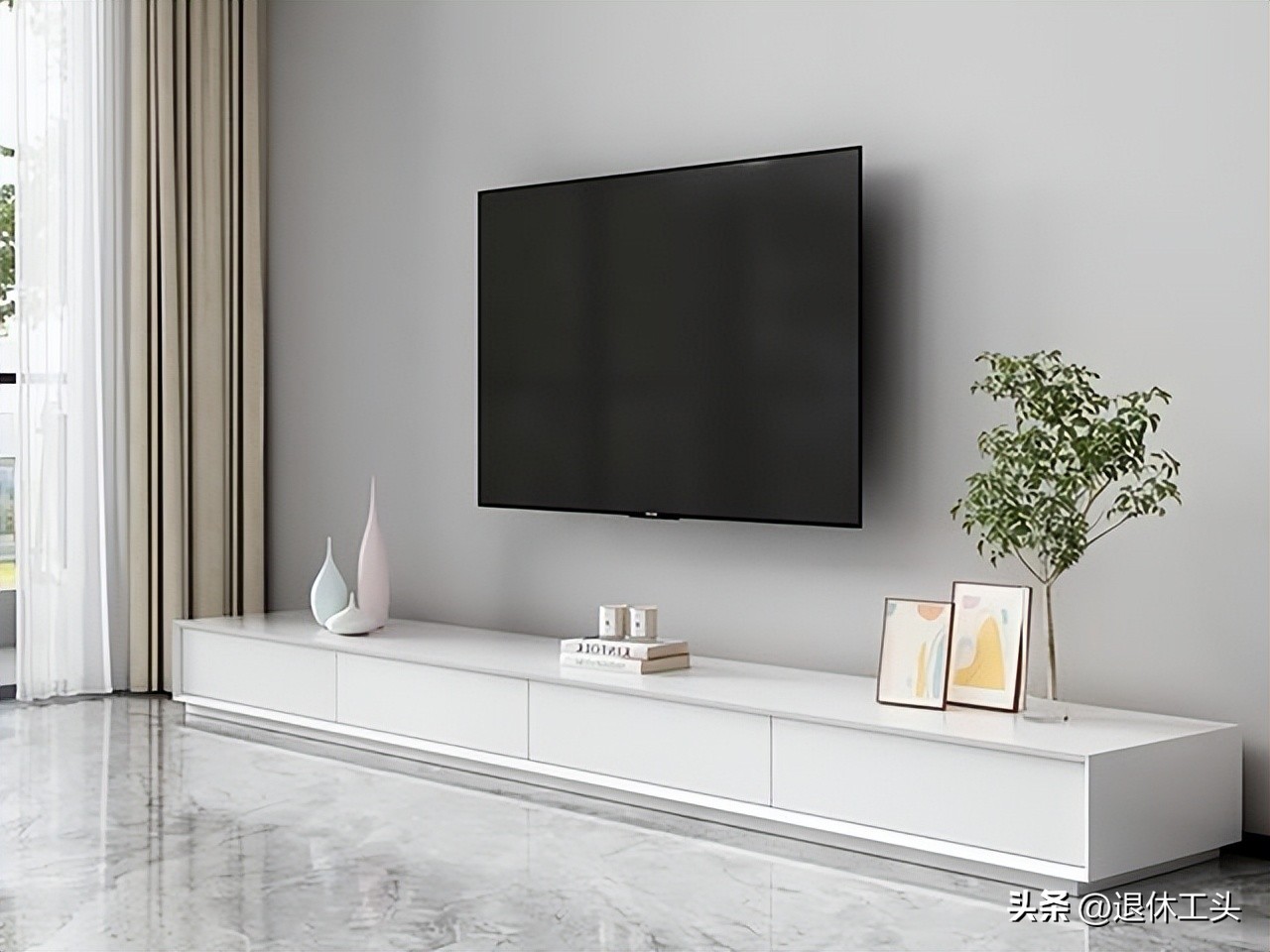电视机是挂的好还是放在柜子上好,电视机挂在墙上好还是做柜子上好