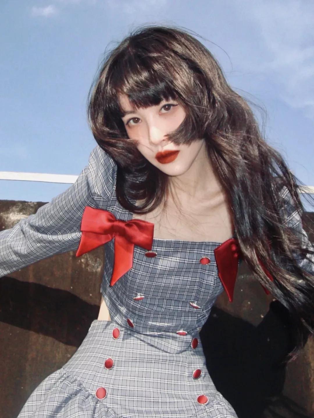 新年当然是穿红色最应景！不过节也想穿