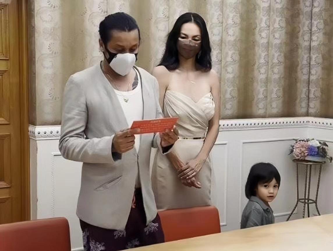 香港女星和富豪离异有新对象,香港女星和年轻明星结婚