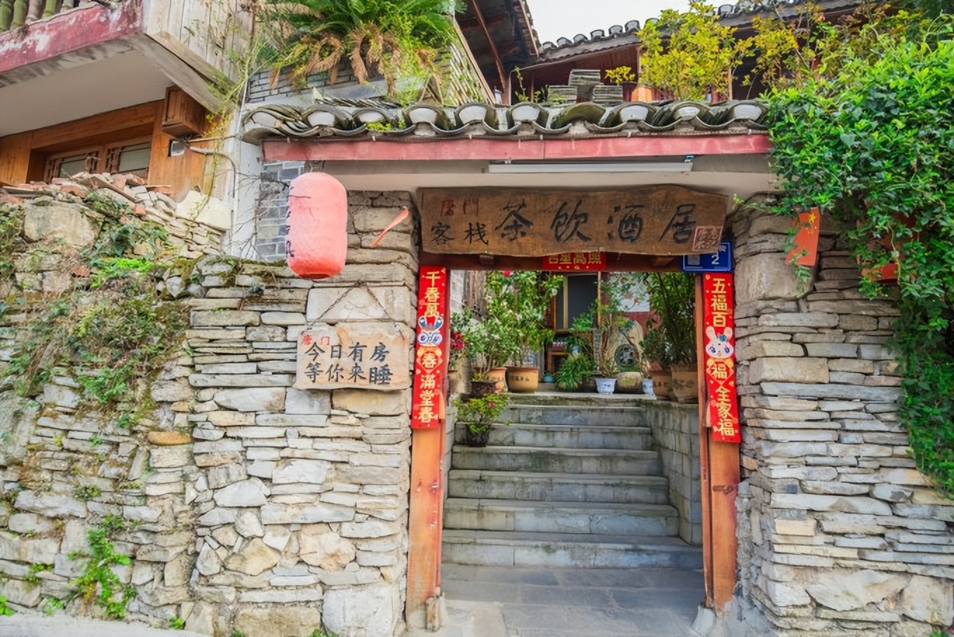 贵州青岩古镇旅游线路攻略,贵州省青岩古镇旅游攻略