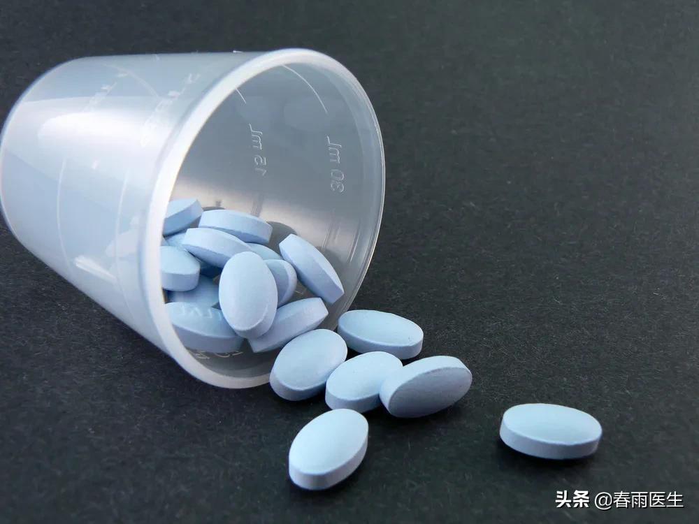 买一箱蓝色小药丸,是否得提前预防阿尔茨海默病