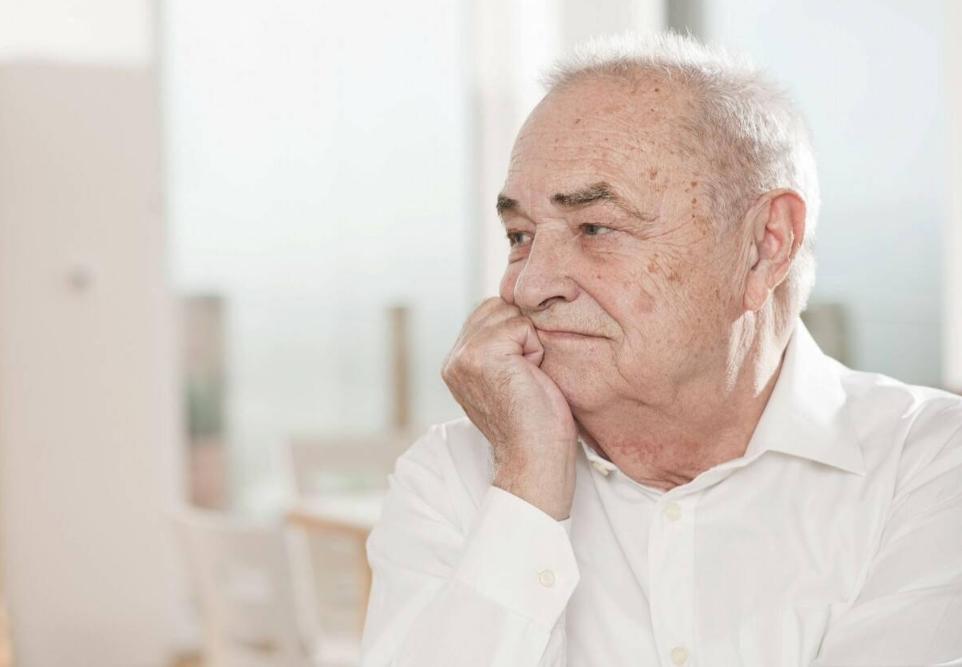 快速消除老年斑的小妙招红霉素,老人斑去除方法红霉素