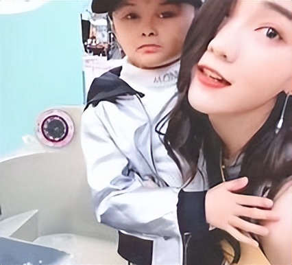 酷似马云的小男孩现状,长相酷似马云的小男孩现状