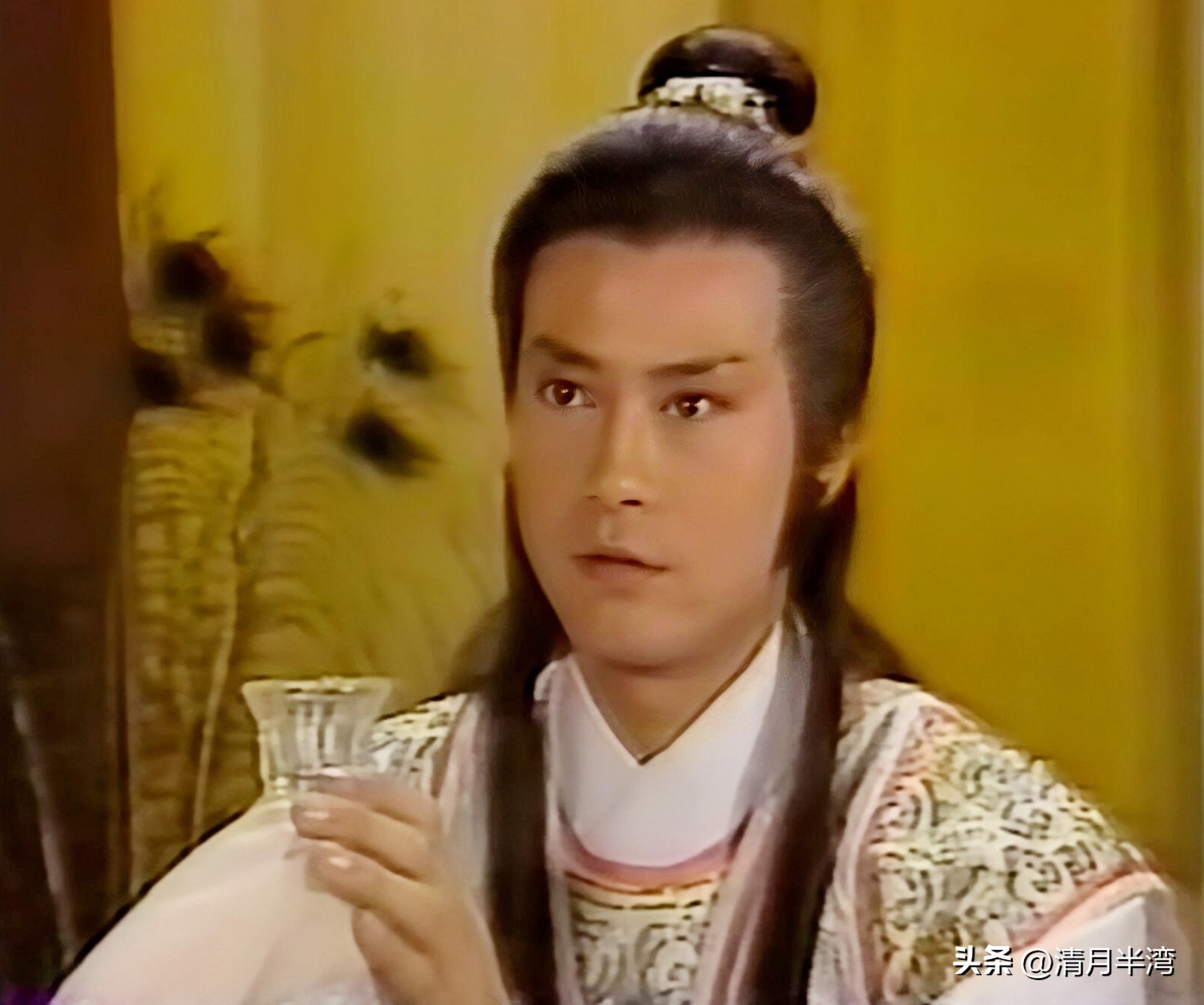 14位老戏骨男演员,扮演楚留香的演员排名哪个最好看