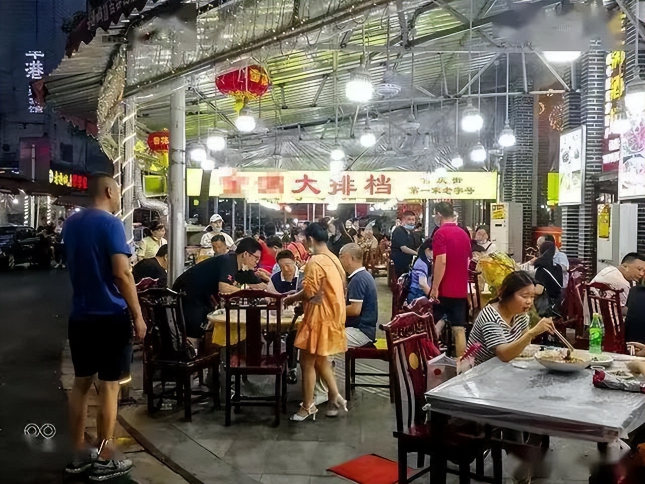 她的小说，带火了武汉鸭脖