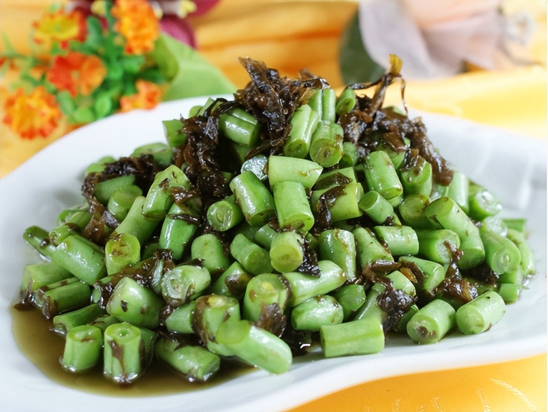 橄榄菜生产环境,知名橄榄菜企业生产环境触目惊心