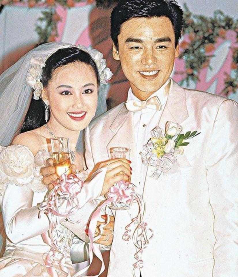 “消失”20年,一回归就是顶流,她将成为董洁直播路上最强的对手