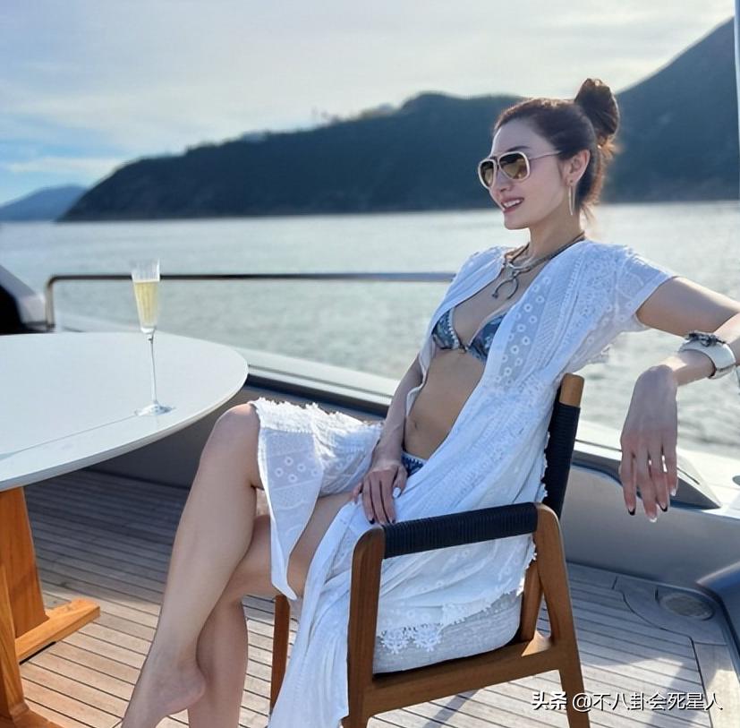 最美港星李嘉欣温碧霞,李嘉欣华裔小姐泳装秀