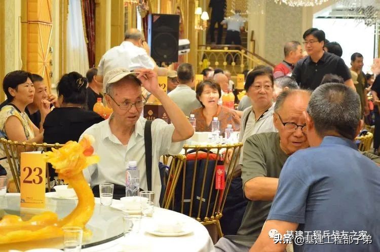 庆八一慰问退役老兵,庆八一老兵视频