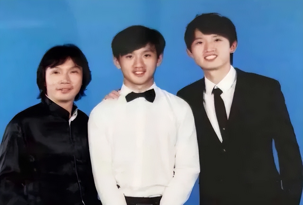 说好继承百亿家产，却成了搞笑男，豪门二公子有多“不务正业”？