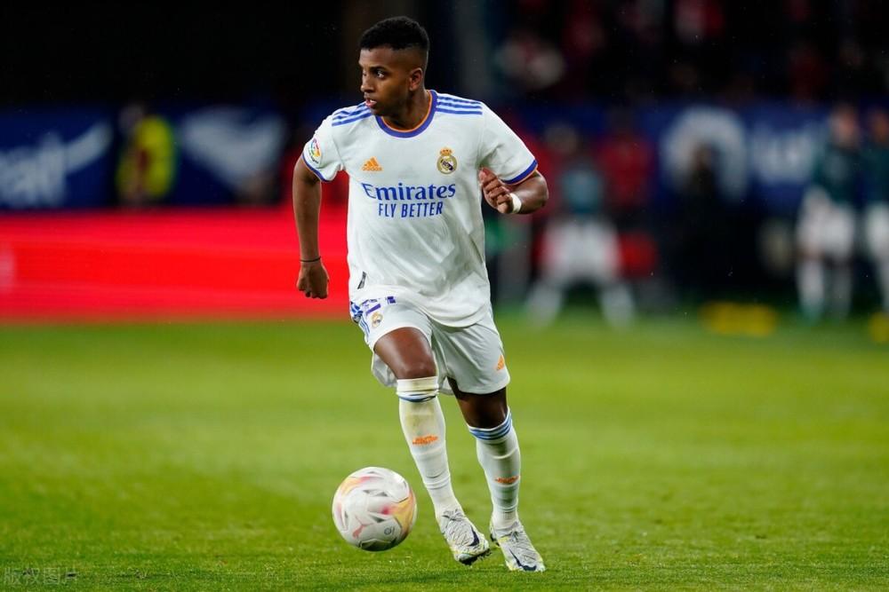 足坛十大新星哈兰德,足坛新双骄哈兰德姆巴佩54场42球