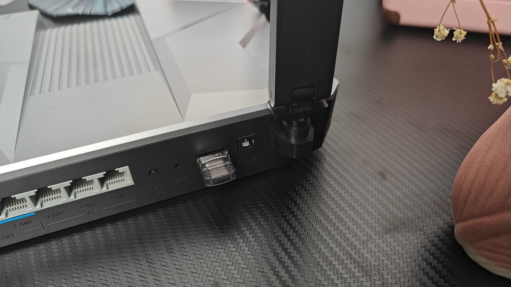 中兴ax5400pro能穿几堵墙,中兴路由器ax5400pro什么时候发布