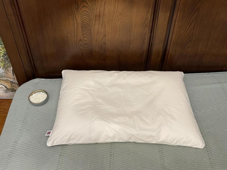 怎么选购一个适合自己的枕头,双人舒适枕头怎么选购技巧