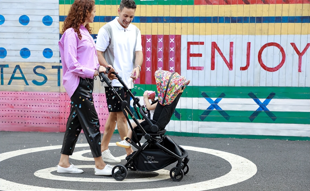 魔术师婴儿车和昆塔斯婴儿车,昆塔斯哪款婴儿车好用