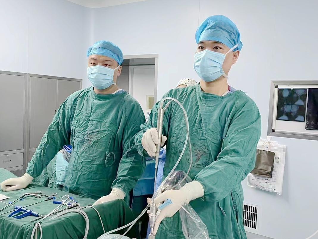 西安椎间孔镜手术治疗颈椎,西安红会医院微创