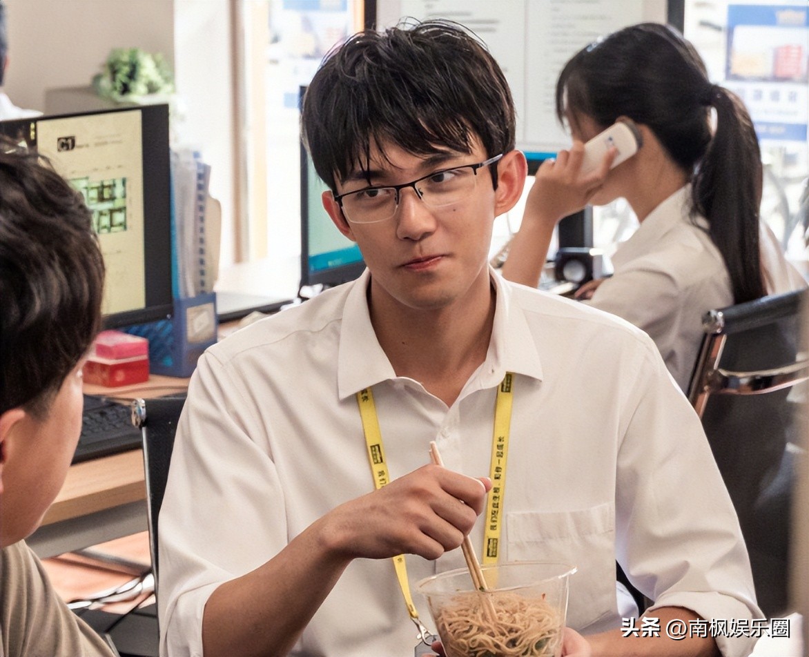 黄渤学爸路演提到封神,黄渤学爸好看吗