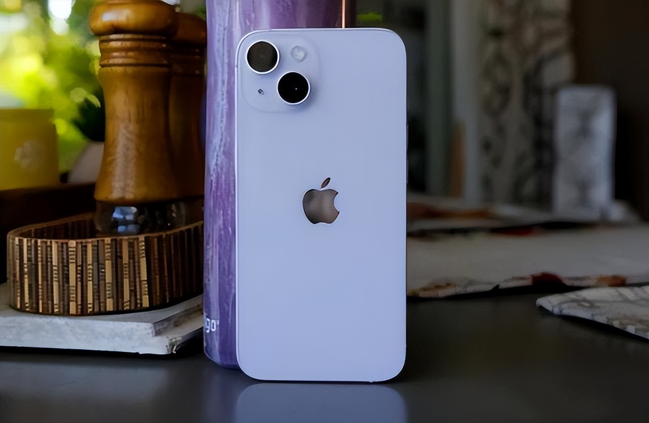 iphone13降15.7.4,iphone13现在降到什么价位了