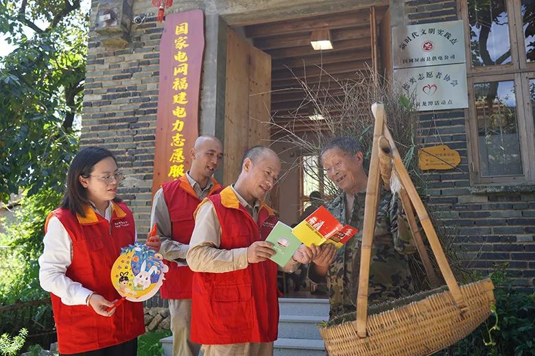 月圆人团圆月满人美满,中秋月圆人团圆完整版