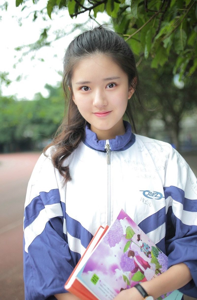 初恋马尾辫,初恋马尾辫怎么扎好看