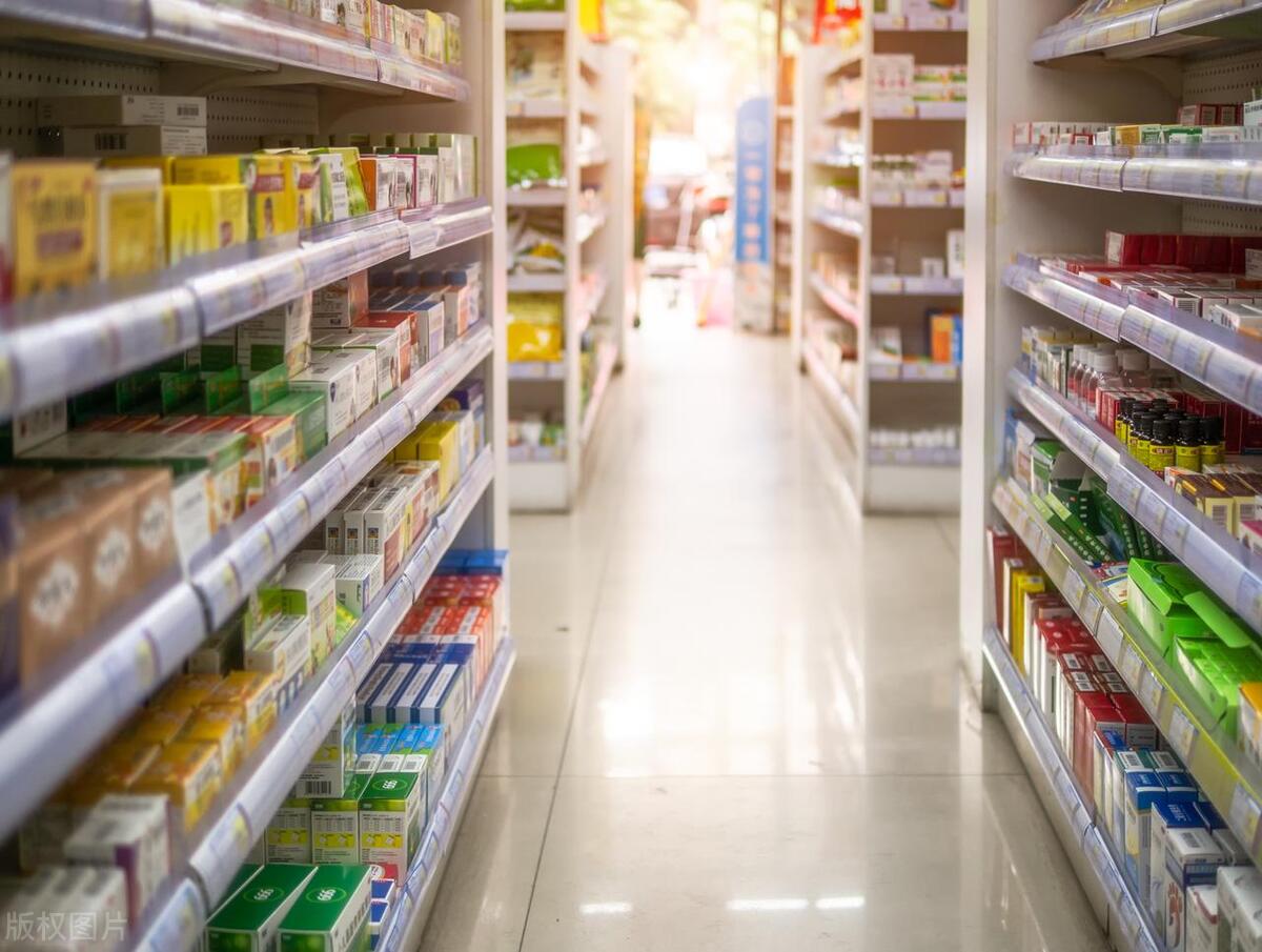 一个小感冒药店开了800多块钱药，还有王法吗？还有天理吗？