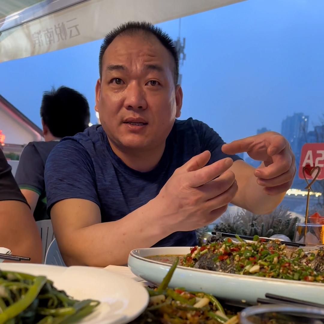 有兴趣的可以听完，了解90个平的面庄怎么年赚500万的...