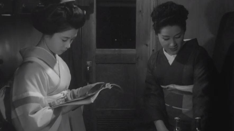 日本电影艺伎经典片段,日本黑白老电影艺妓的悲惨一生